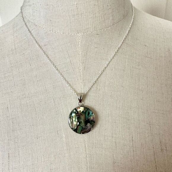 Abalone pendant necklace - Picture 1 of 11